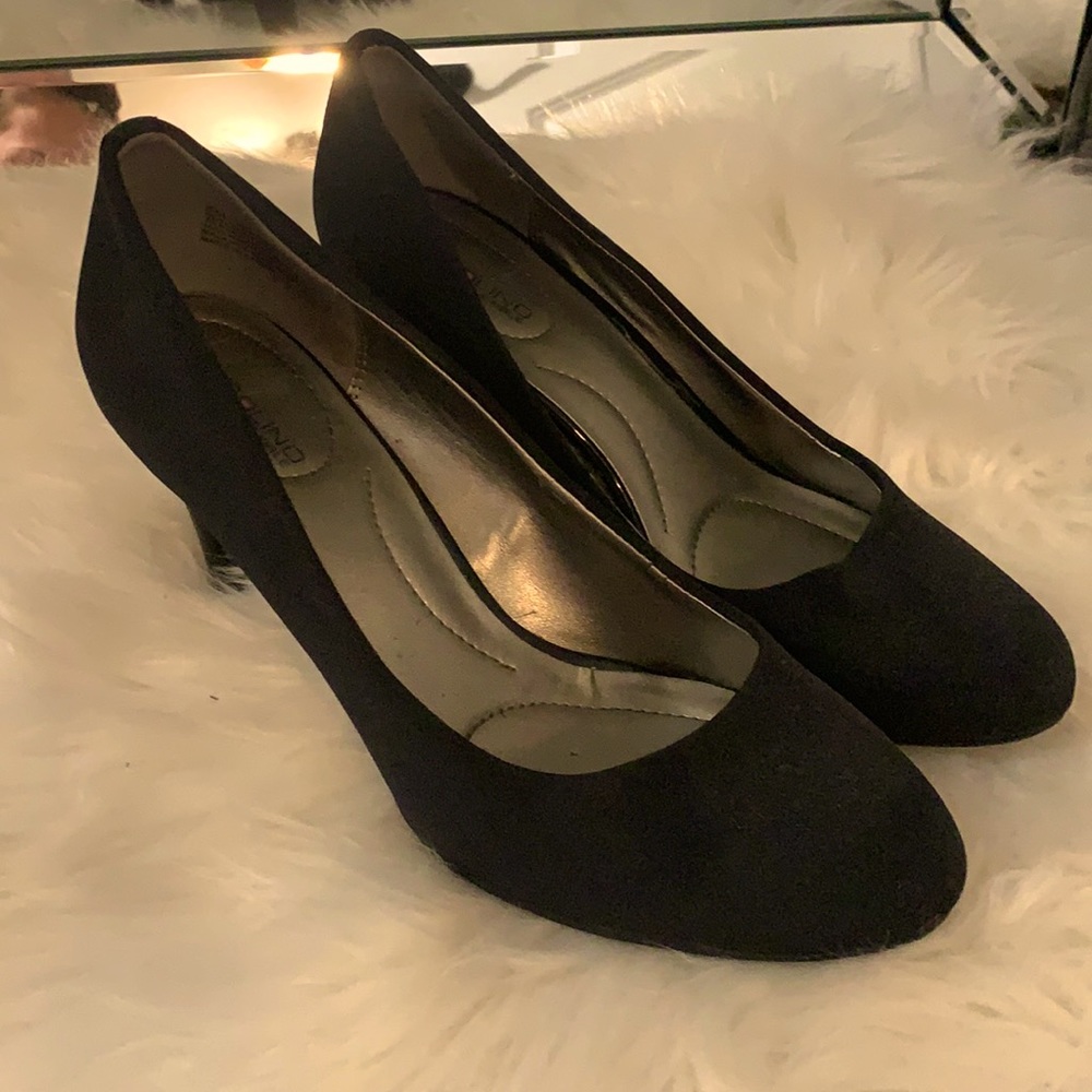 Bandolino Black w/patent heel